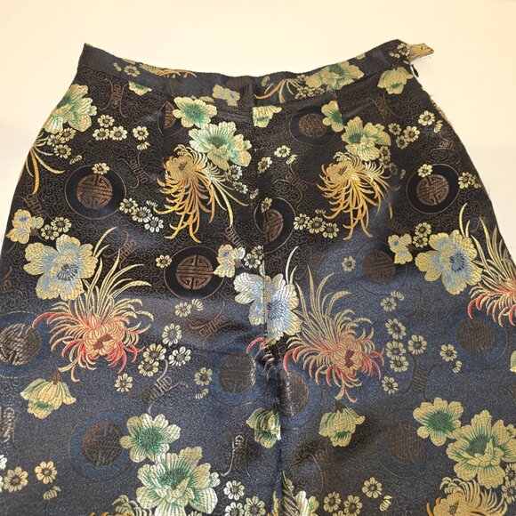 Silkland Women's Ankle Pants Black with Asian Print (8) - Picture 4 of 5